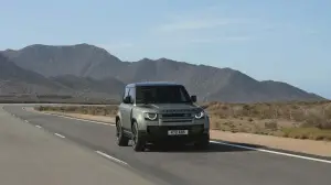 Land Rover Defender 2024 - 19