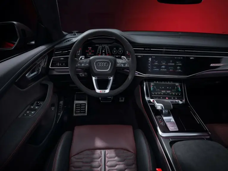 Audi RS Q8 Performance - 1