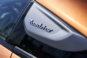 BMW i8 Roadster - 37