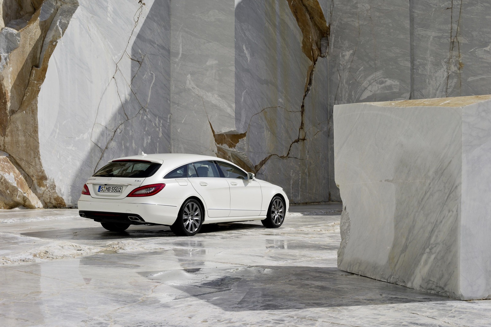 Mercedes CLS Shooting Brake nuove immagini