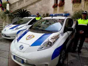 Nissan Leaf - Polizia locale Cagliari - 7