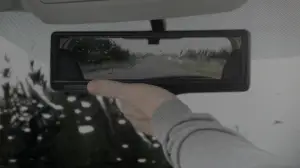 Nissan Smart Rearview Mirror - 5