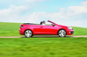Volkswagen Golf GTI Cabriolet 2012 nuove immagini