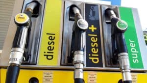 Benzina e diesel: una nuova tassa europea farà impennare i prezzi