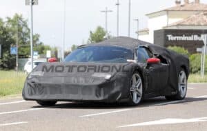 Ferrari SF100: test in strada per la nuova supercar [FOTO SPIA]